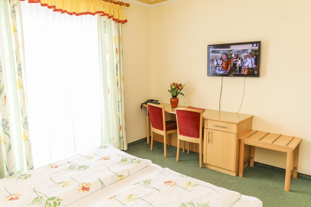 צל-אם-זי Alpenhotel Tauernstueberl מראה חיצוני תמונה